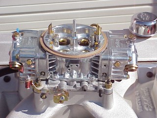 Holly 0-82751 carburetor installed on the ZZ383-500.
