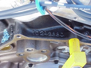 ZZ383-500 Close Up Of Back Of Block.